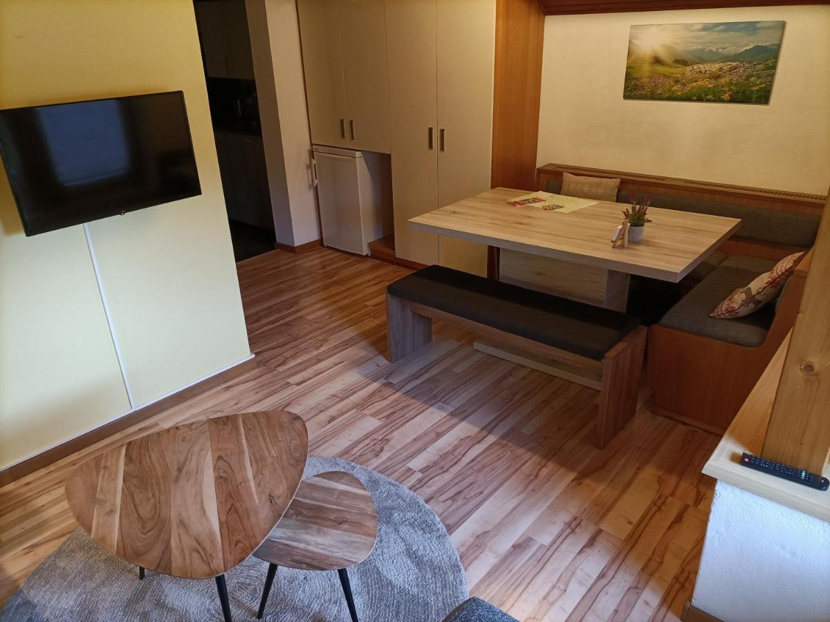 Apartamento Haus Katris Mauterndorf  Exterior foto